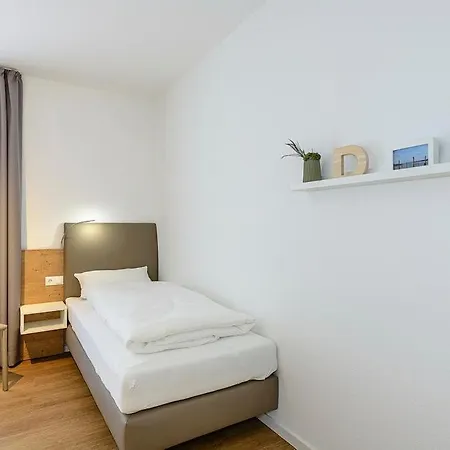 Deichhaeuser Anna Kueste Deichhaeuser Anna Kueste 1-14 * בנסרסיל